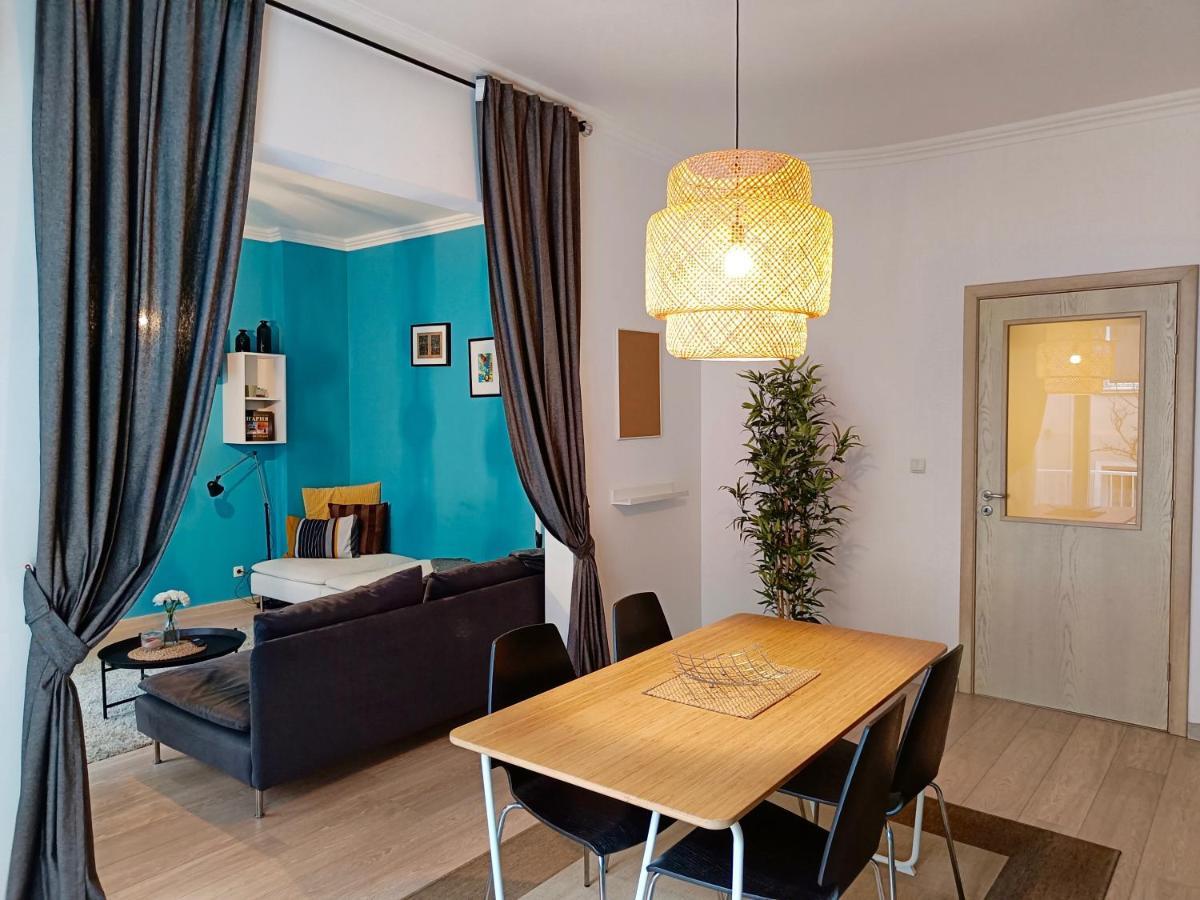Newly Refurbished Apartment In The City Center Sofie Exteriér fotografie
