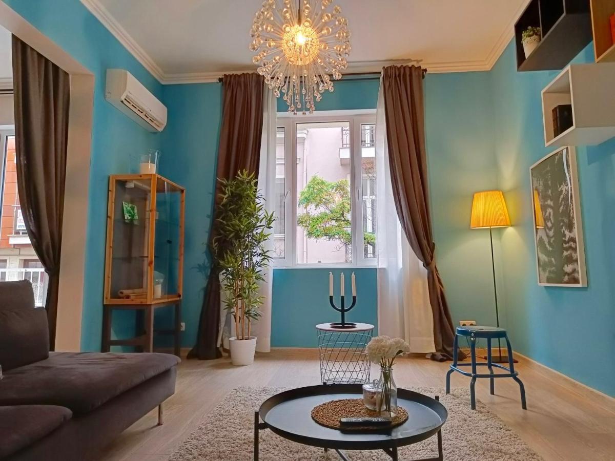 Newly Refurbished Apartment In The City Center Sofie Exteriér fotografie